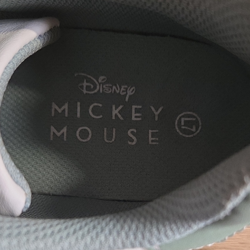 Disney White MINNIE & MICKEY Sneakers (Fits 7.5-8) - Picture 2 of 14